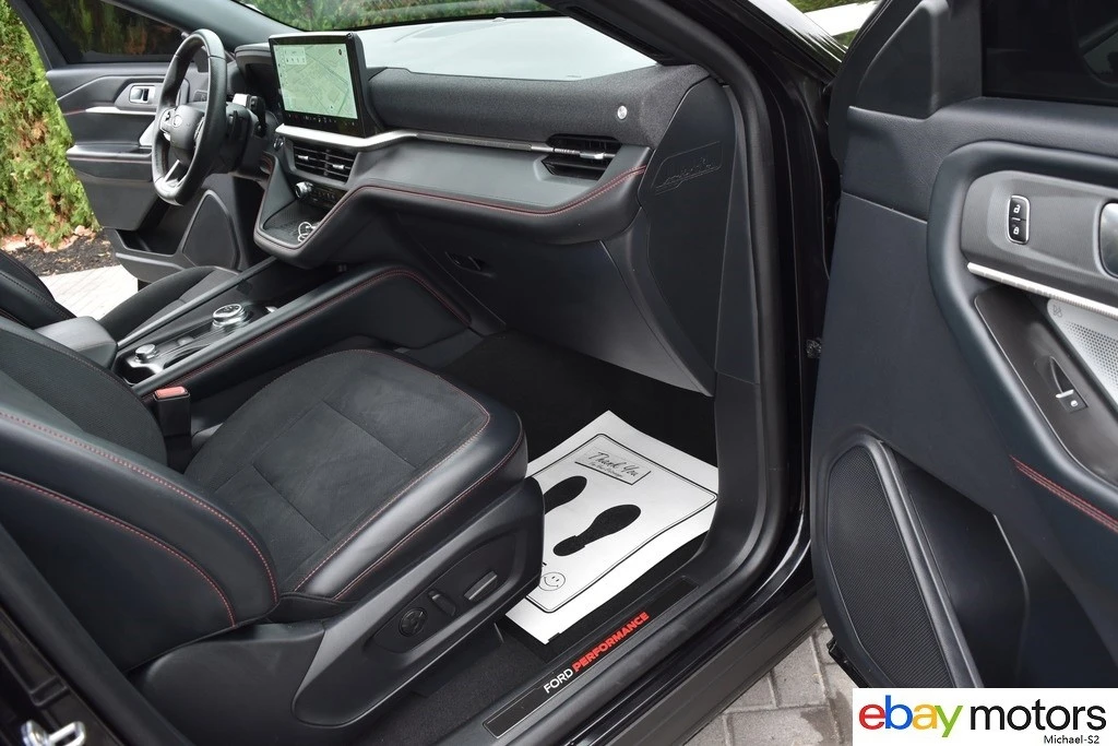 2025 Ford Explorer 6th Gen - Image 17 of 21