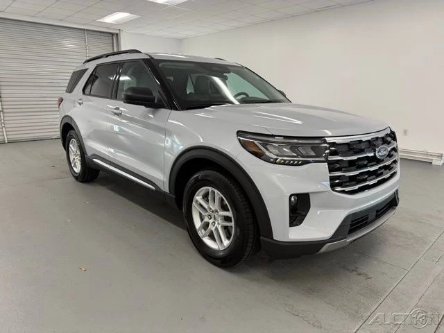 2025 Ford Explorer 6th Gen - Image 3 of 21