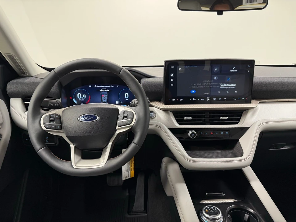 2025 Ford Explorer 6th Gen - Image 20 of 21