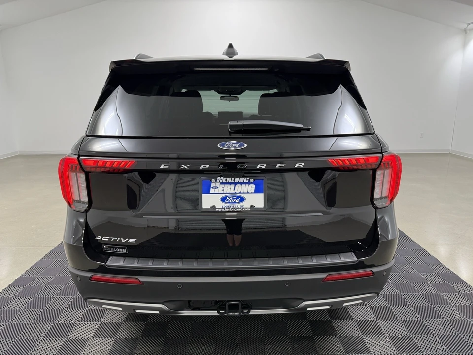 2025 Ford Explorer 6th Gen - Image 6 of 12