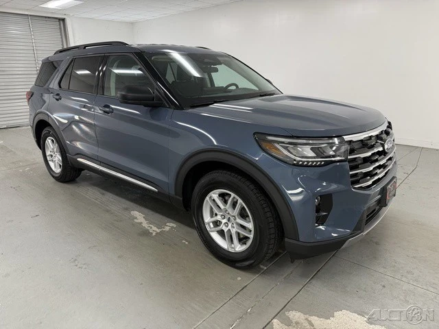 2025 Ford Explorer 6th Gen - Image 3 of 12
