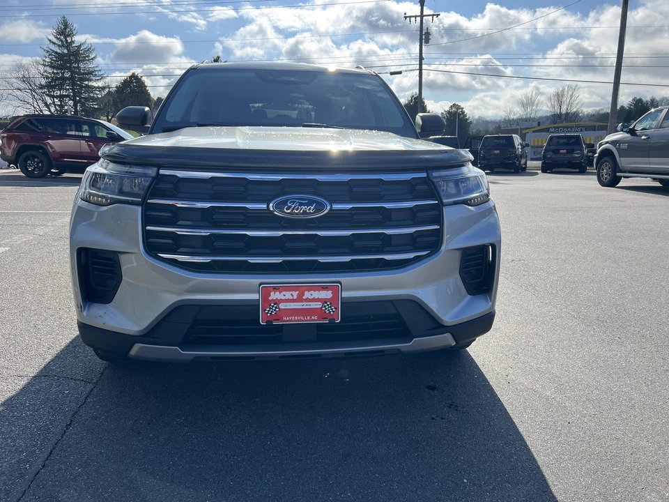 2025 Ford Explorer 6th Gen - Image 5 of 21