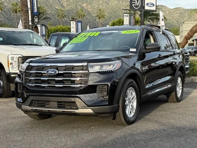 2025 Ford Explorer 6th Gen - Image 4 of 12