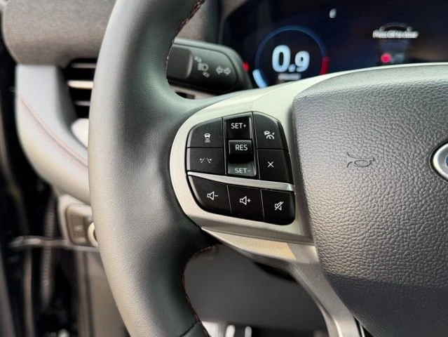 2025 Ford Explorer 6th Gen - Image 19 of 21