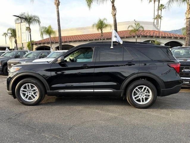 2025 Ford Explorer 6th Gen - Image 5 of 12