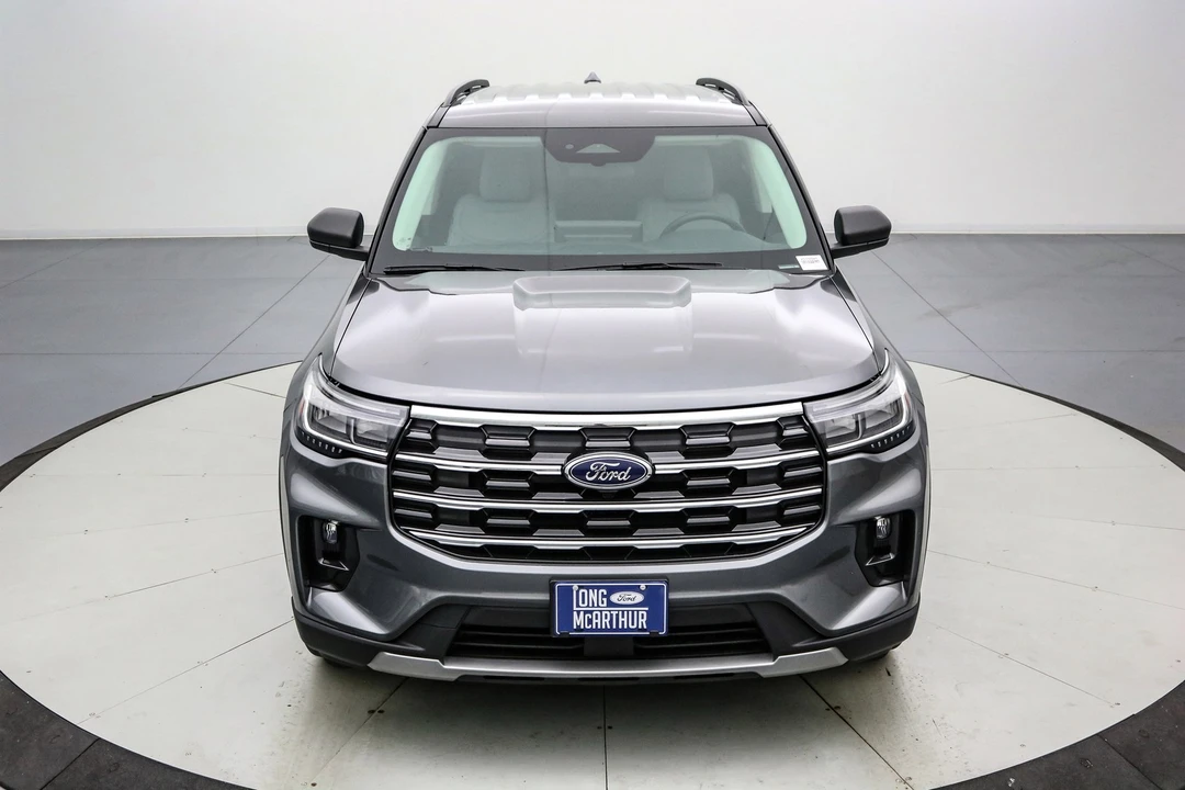 2025 Ford Explorer 6th Gen - Image 10 of 21
