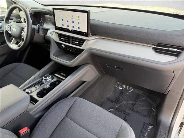 2025 Ford Explorer 6th Gen - Image 13 of 21