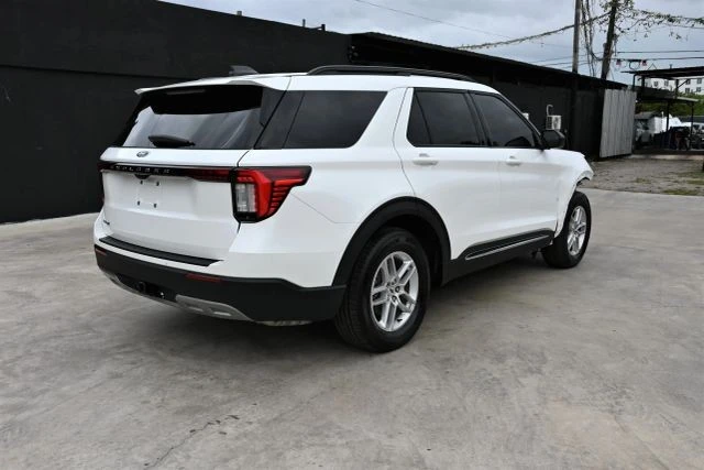 2025 Ford Explorer 6th Gen - Image 5 of 21