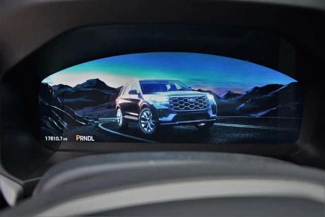 2025 Ford Explorer 6th Gen - Image 9 of 21