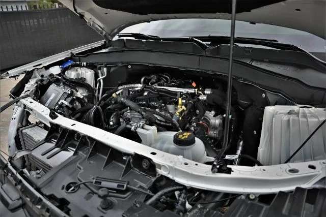 2025 Ford Explorer 6th Gen - Image 20 of 21