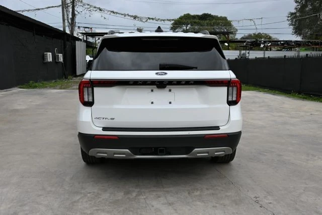 2025 Ford Explorer 6th Gen - Image 4 of 21