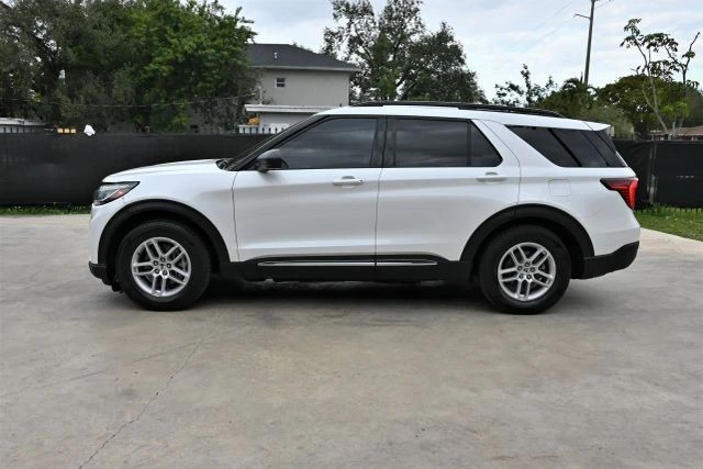 2025 Ford Explorer 6th Gen - Image 6 of 21