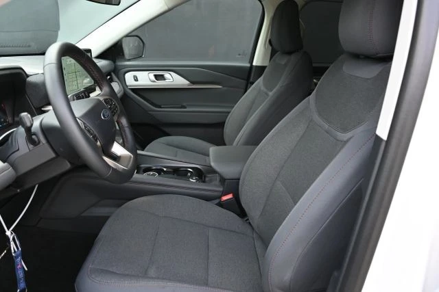 2025 Ford Explorer 6th Gen - Image 20 of 21
