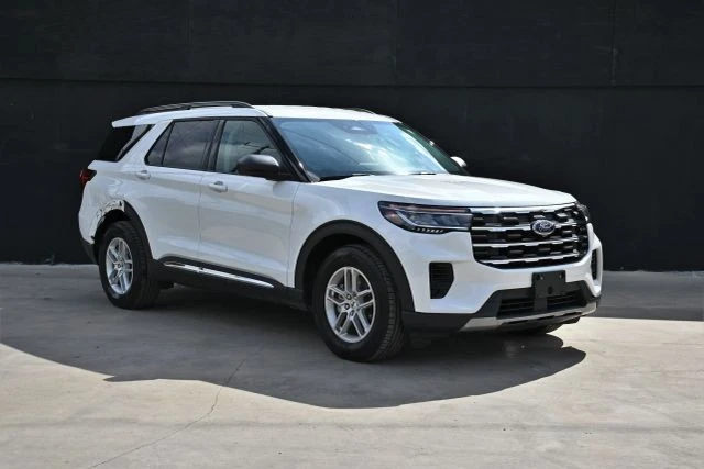 2025 Ford Explorer 6th Gen - Image 3 of 21