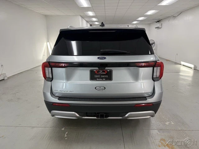 2025 Ford Explorer 6th Gen - Image 6 of 21