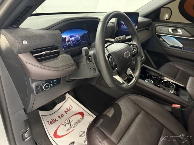 2025 Ford Explorer 6th Gen - Image 11 of 21