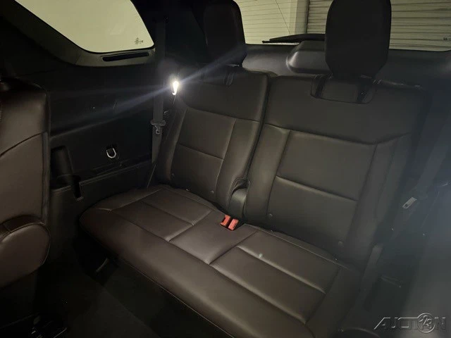 2025 Ford Explorer 6th Gen - Image 15 of 21