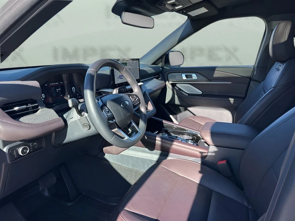 2025 Ford Explorer 6th Gen - Image 9 of 12