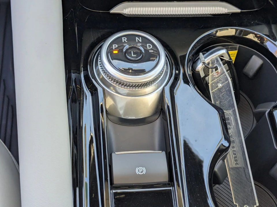 2025 Ford Explorer 6th Gen - Image 31 of 31