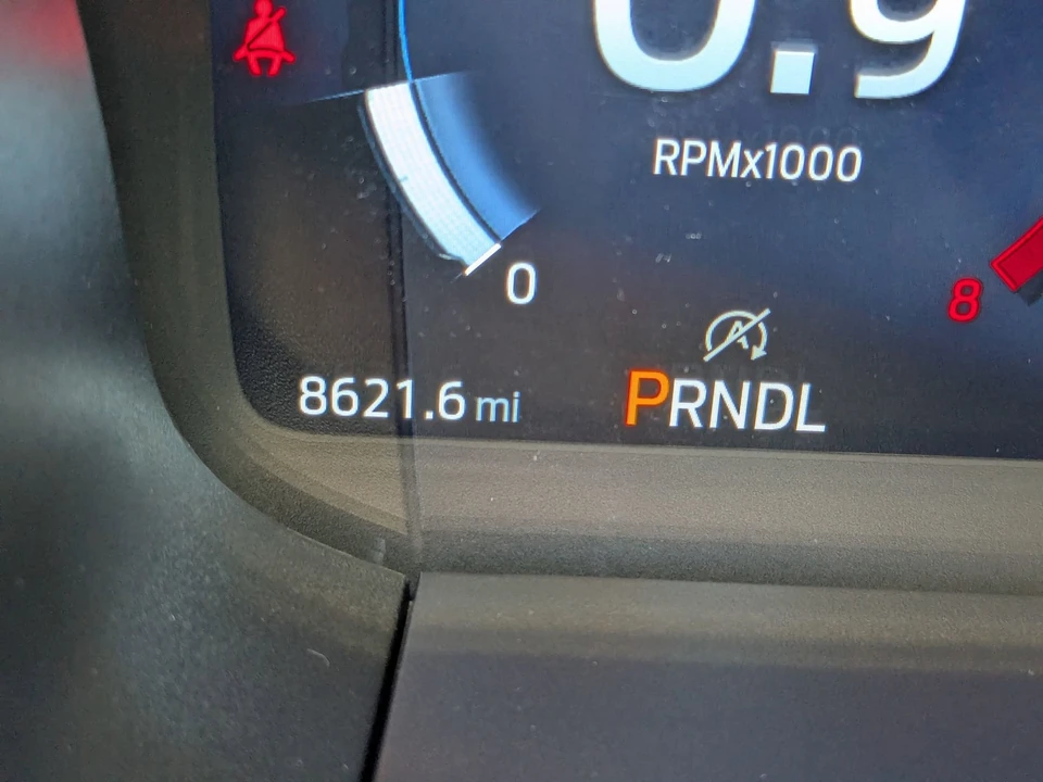 2025 Ford Explorer 6th Gen - Image 24 of 31