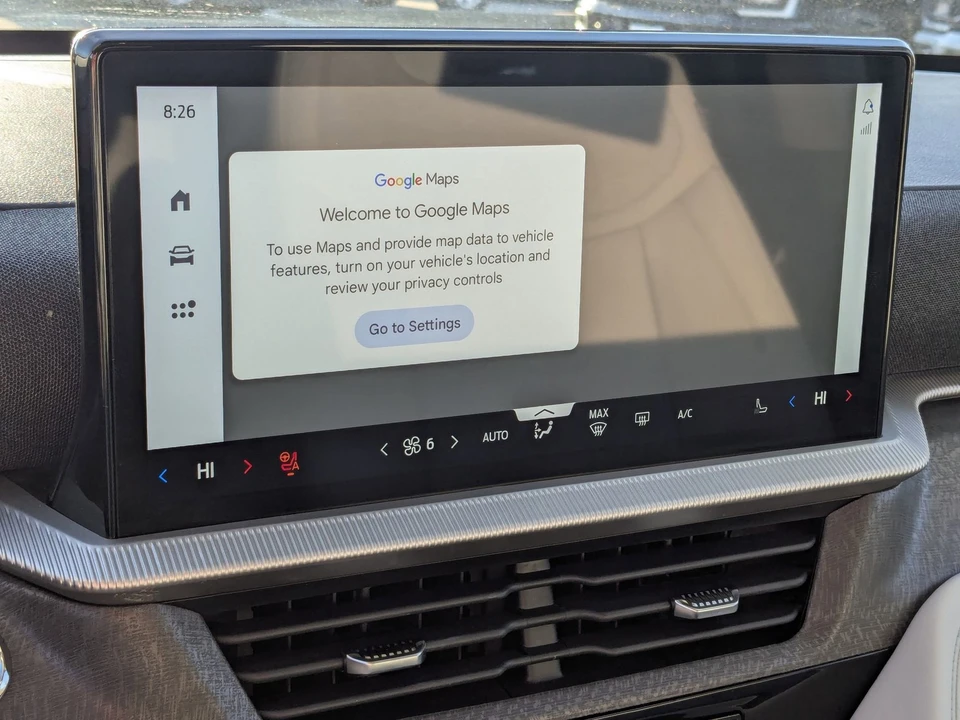 2025 Ford Explorer 6th Gen - Image 28 of 31