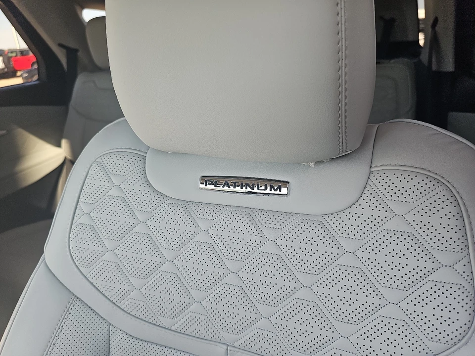2025 Ford Explorer 6th Gen - Image 21 of 21