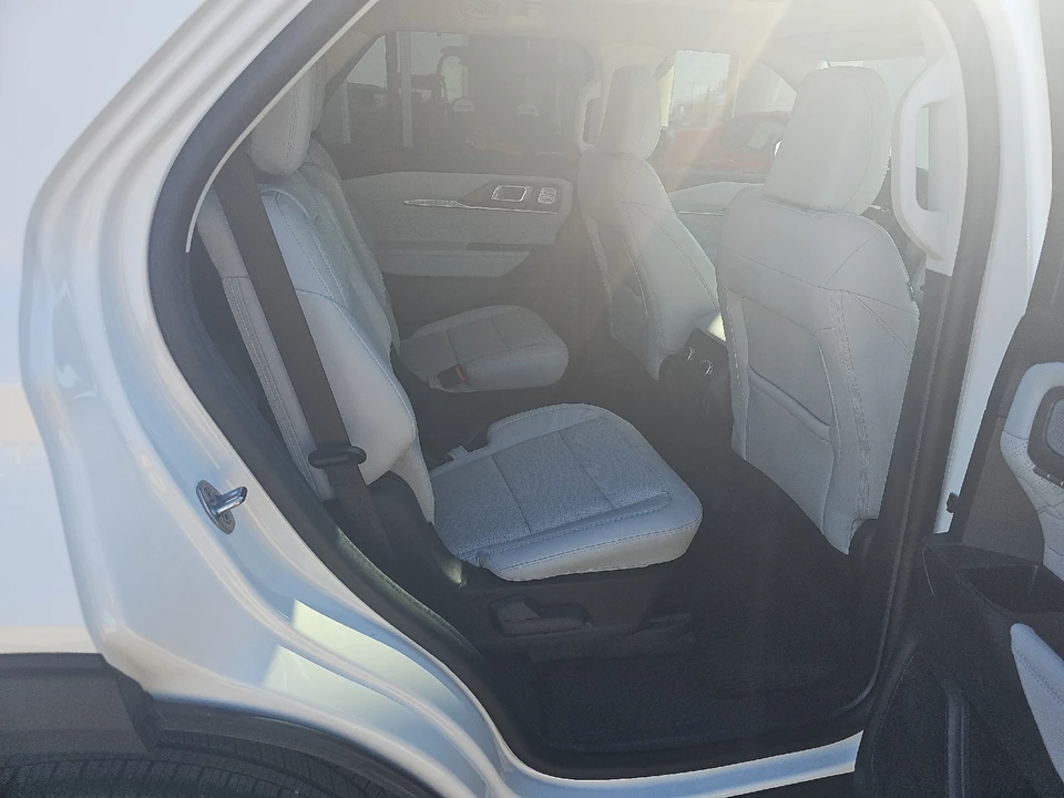 2025 Ford Explorer 6th Gen - Image 7 of 21
