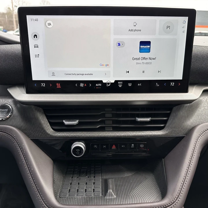 2025 Ford Explorer 6th Gen - Image 25 of 31