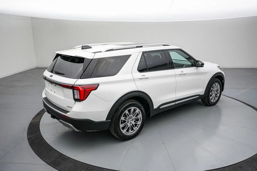 2025 Ford Explorer 6th Gen - Image 5 of 21