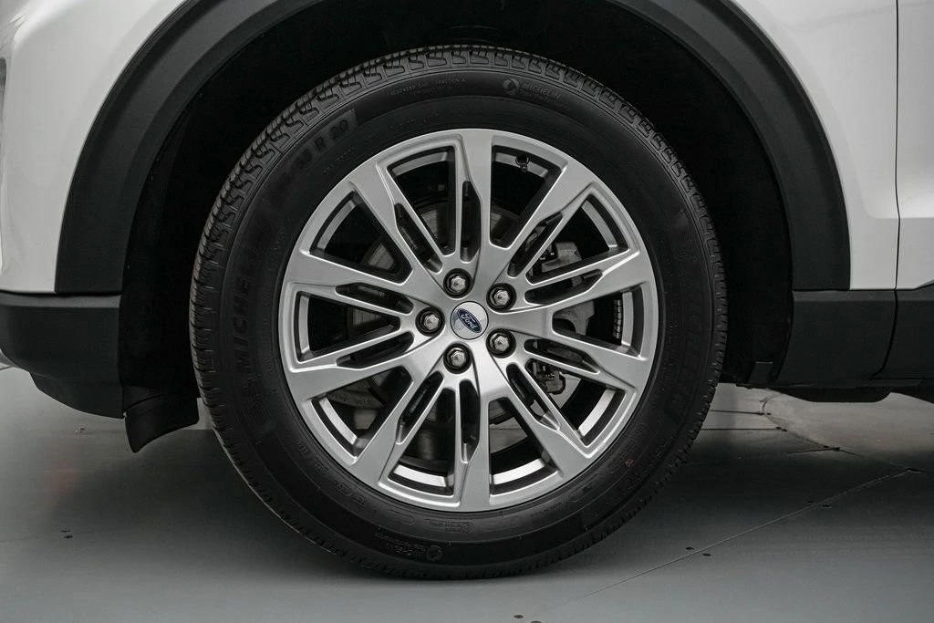 2025 Ford Explorer 6th Gen - Image 11 of 21