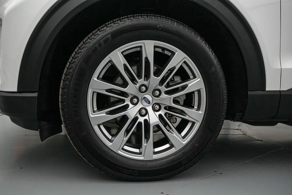 2025 Ford Explorer 6th Gen - Image 11 of 21