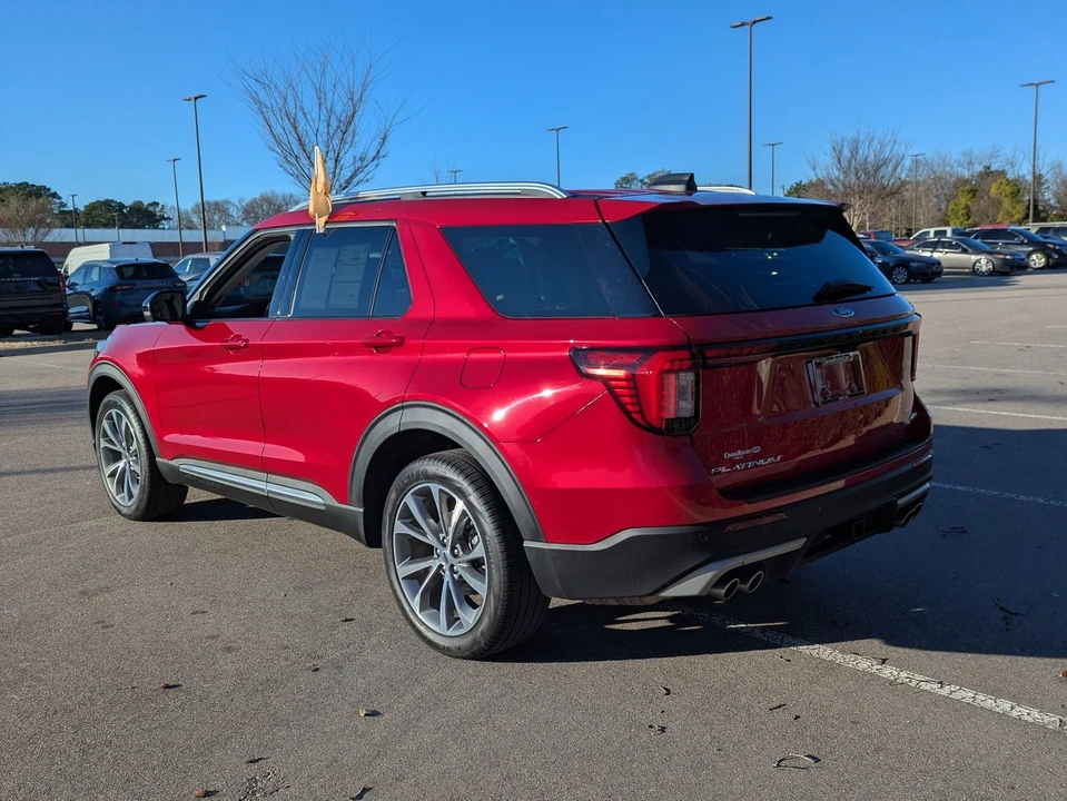 2025 Ford Explorer 6th Gen - Image 6 of 21