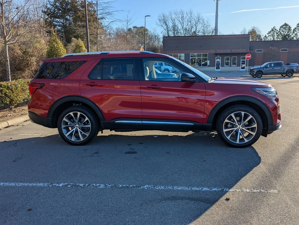 2025 Ford Explorer 6th Gen - Image 3 of 12