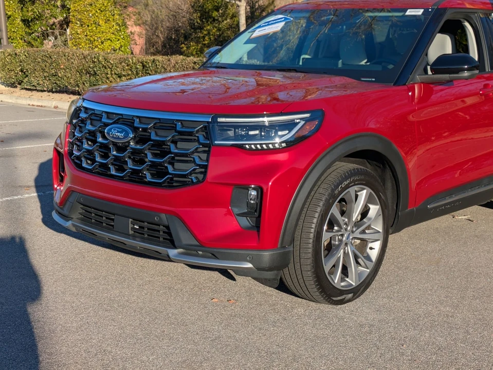2025 Ford Explorer 6th Gen - Image 10 of 21