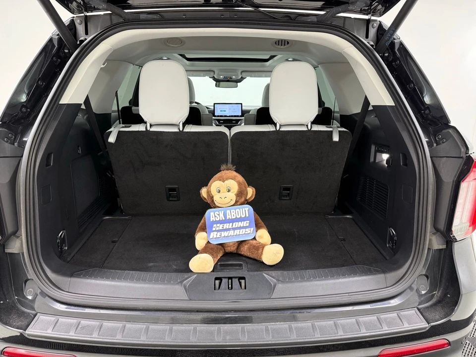2025 Ford Explorer 6th Gen - Image 8 of 31