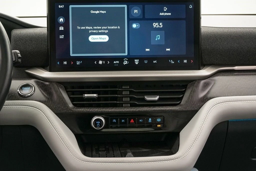 2025 Ford Explorer 6th Gen - Image 16 of 21