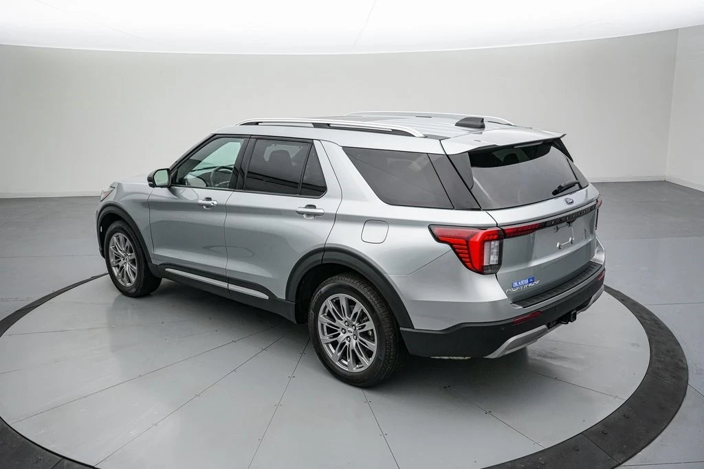 2025 Ford Explorer 6th Gen - Image 7 of 21