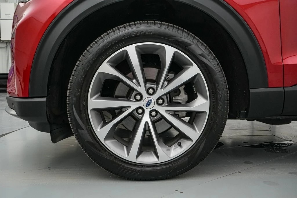 2025 Ford Explorer 6th Gen - Image 11 of 21