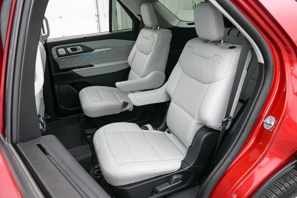 2025 Ford Explorer 6th Gen - Image 21 of 21