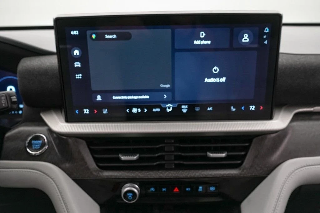 2025 Ford Explorer 6th Gen - Image 16 of 21