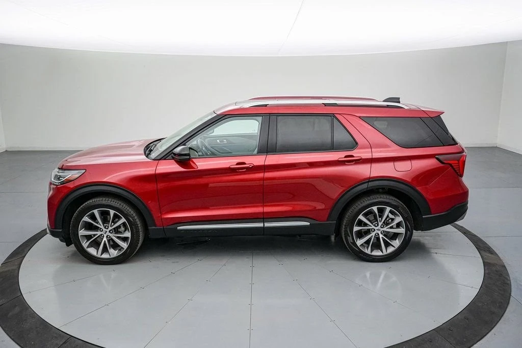 2025 Ford Explorer 6th Gen - Image 8 of 21