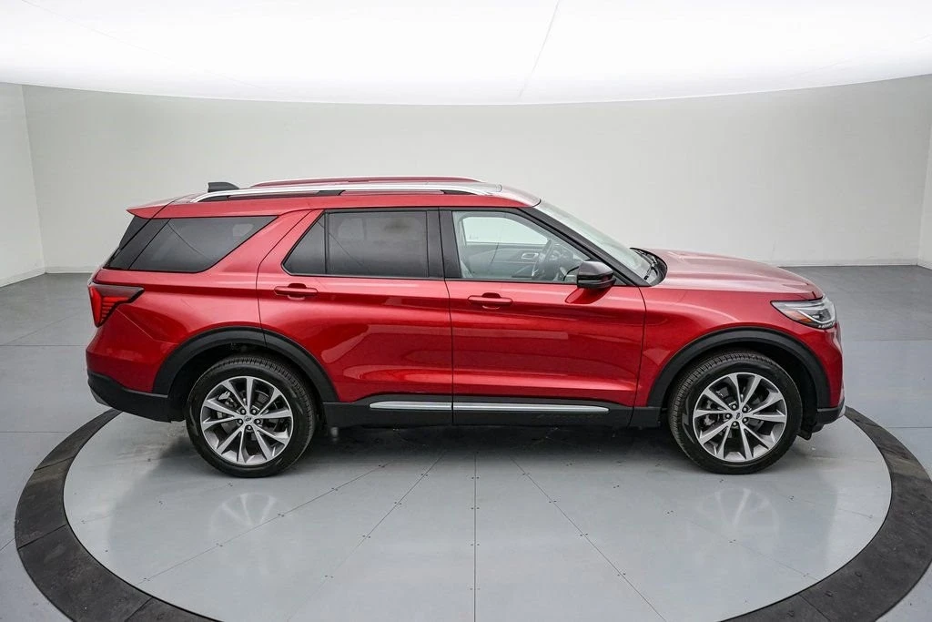 2025 Ford Explorer 6th Gen - Image 4 of 21