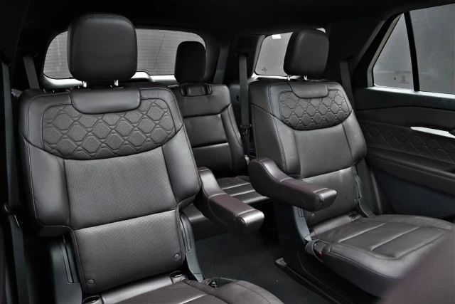 2025 Ford Explorer 6th Gen - Image 21 of 21