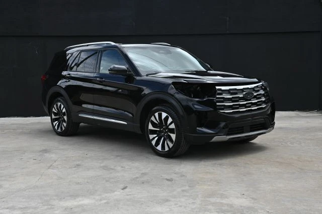 2025 Ford Explorer 6th Gen - Image 2 of 21