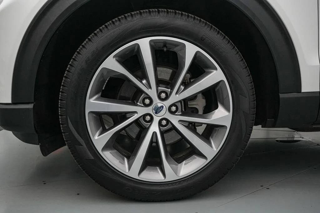 2025 Ford Explorer 6th Gen - Image 11 of 21
