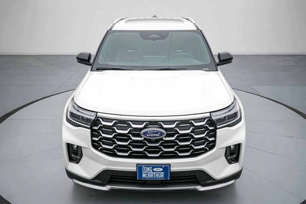 2025 Ford Explorer 6th Gen - Image 10 of 31
