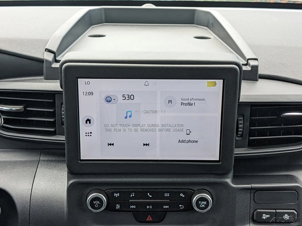 2025 Ford Explorer 6th Gen - Image 20 of 21