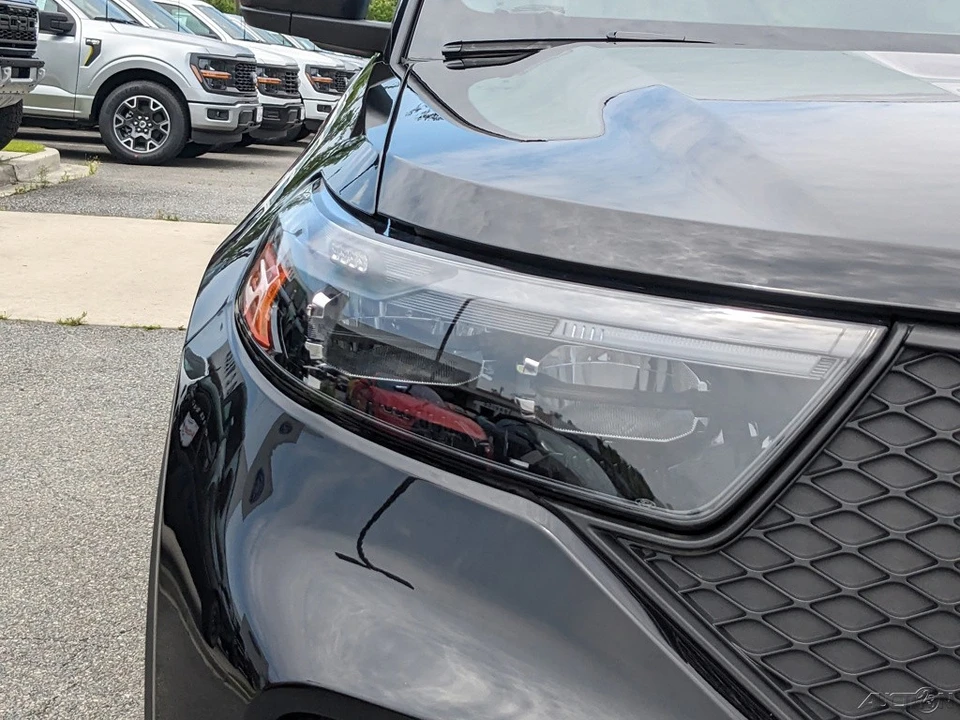 2025 Ford Explorer 6th Gen - Image 10 of 21