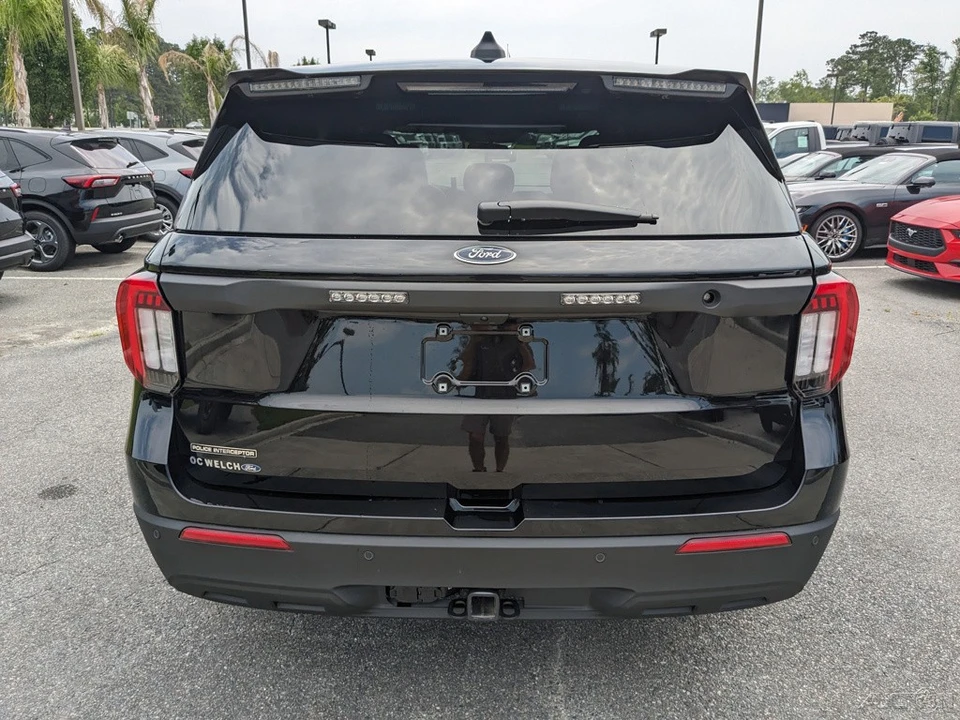 2025 Ford Explorer 6th Gen - Image 5 of 21