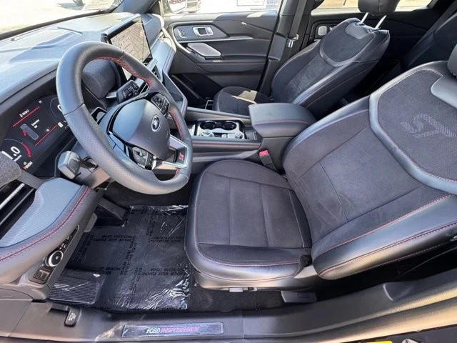 2025 Ford Explorer 6th Gen - Image 17 of 21